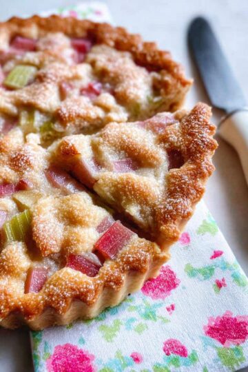 Easy Rhubarb Tart