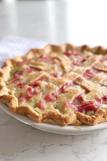 Old-Fashioned Rhubarb Pie