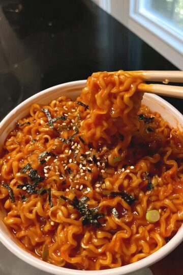 Spicy Korean-Style Instant Ramen (Buldak Inspired)